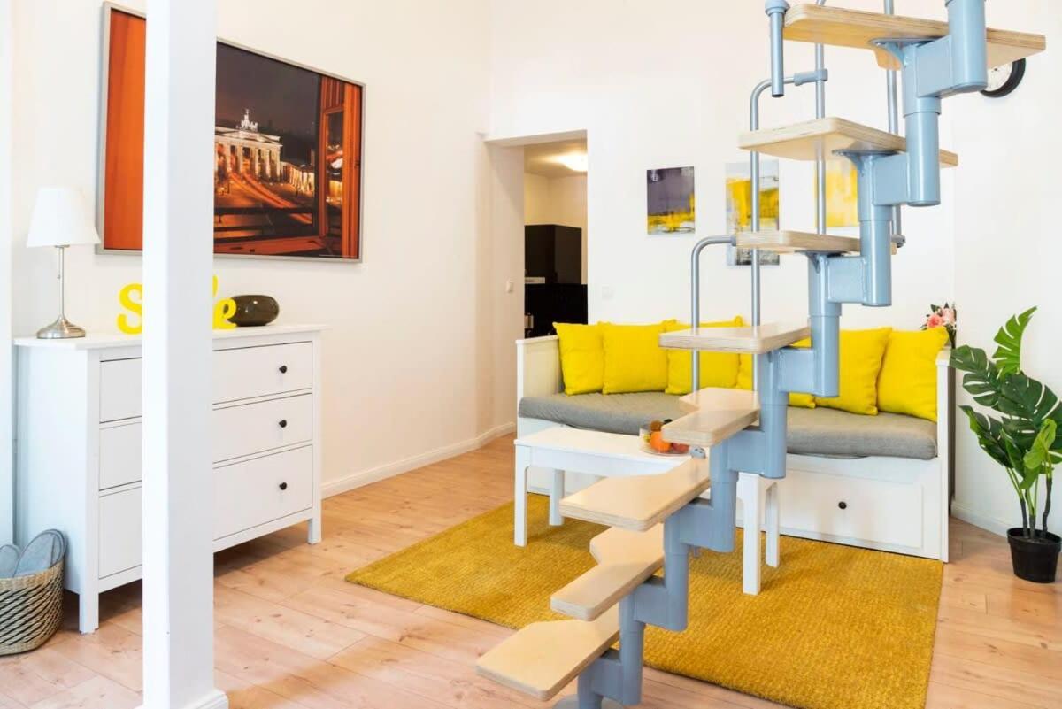 Spacious Loft Style Studio In Berlin Wilmersdorf Berlim Exterior foto