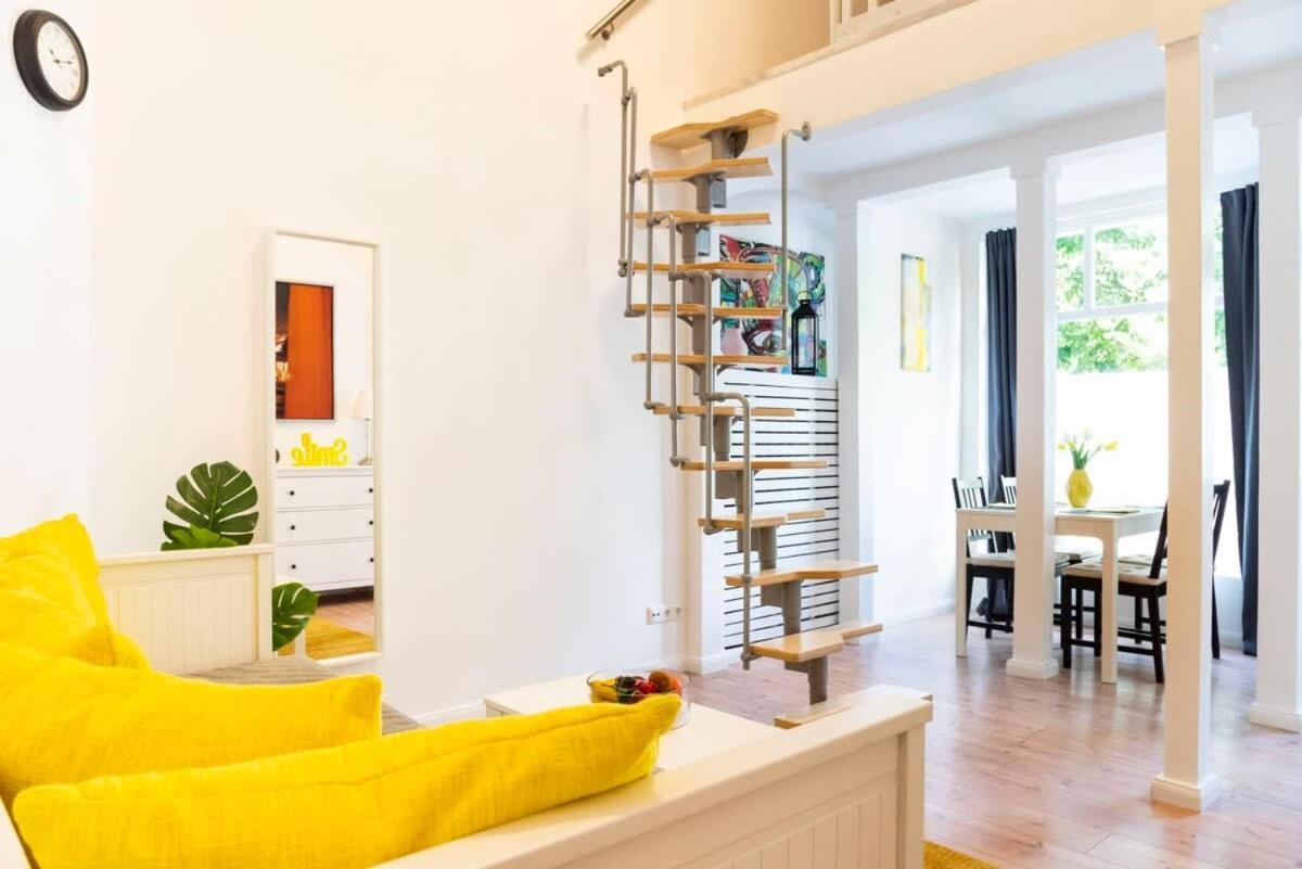 Spacious Loft Style Studio In Berlin Wilmersdorf Berlim Exterior foto